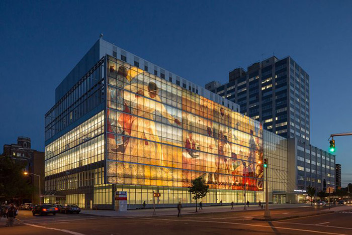 Harlem Hospital in New York, NY by architect HOK of New York and Glazing Contractor W&W Glass features GGI's decorative glass using Alice digital printing, laminated with low-emissivity coating.
