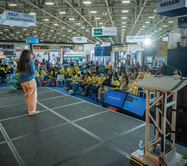 student crowd at GlassBuild